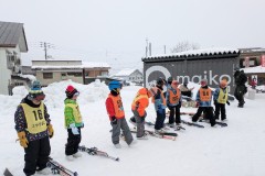 LINE_ALBUM_スキー教室_250301_375